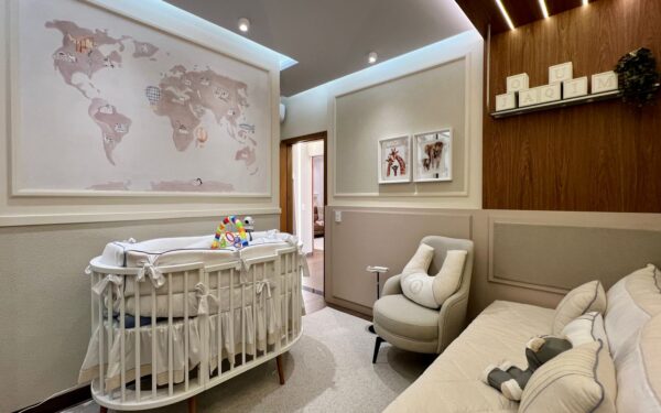 Quando uma mãe volta, é porque encontrou mais do que produtos. Encontrou confiança.