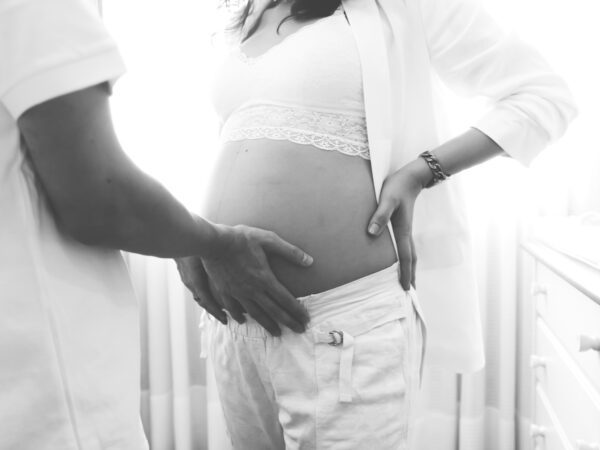 Antes mesmo do colo, o bebê já mora nos planos e no coração