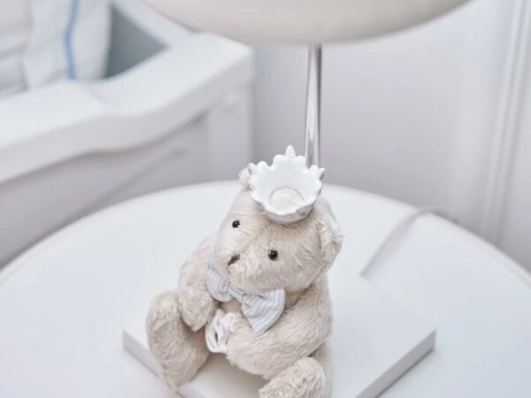 Abajur para quarto de bebê: a luz certa pra amamentar de madrugada